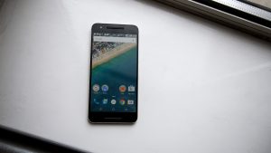 Nexus 6P anmeldelse: 6P er en stor telefon, men mere håndterbar end den udgående Nexus 6